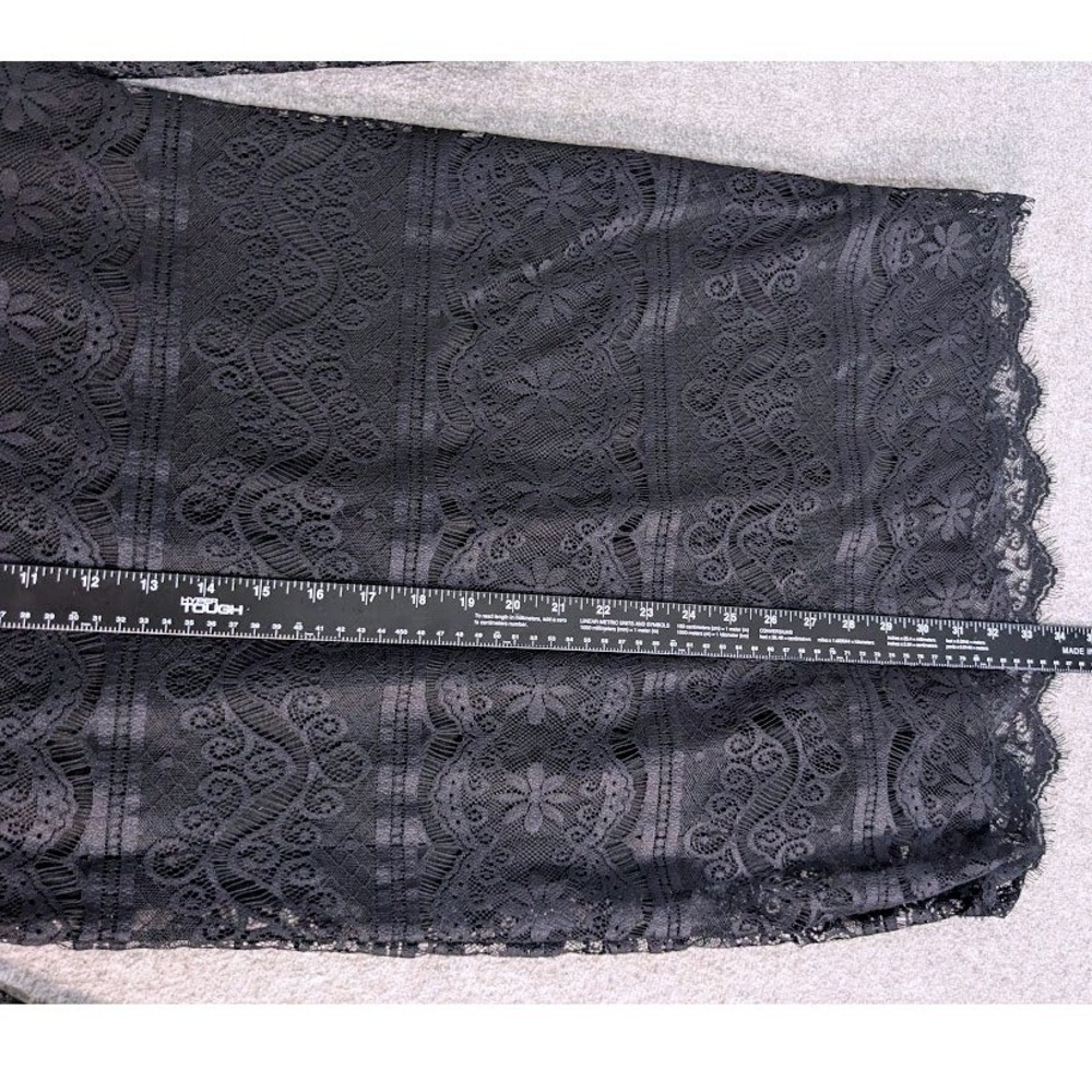 Chelsea & Violet Black Lace Shift Dress XS 3/4 Sleeve Scalloped Hem Cocktail - Picture 9 of 10